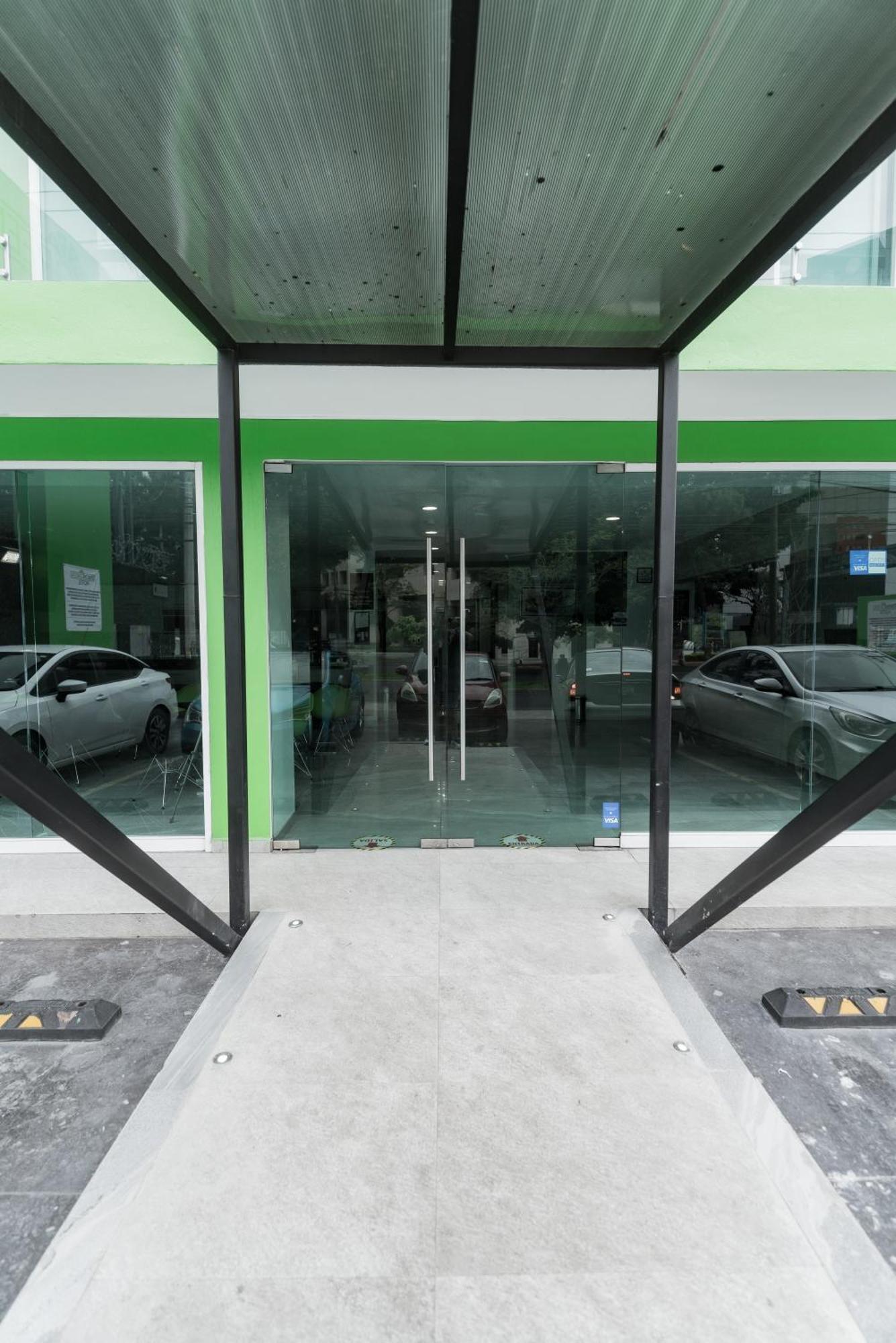 Hotel Lemon Green -Zona Expo Frente Al Centro De Convenciones Гвадалахара Экстерьер фото