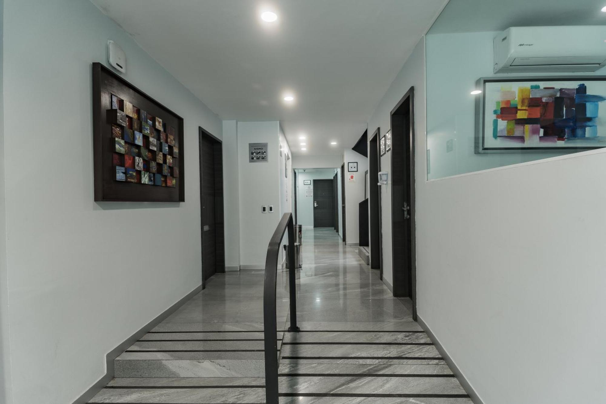 Hotel Lemon Green -Zona Expo Frente Al Centro De Convenciones Гвадалахара Экстерьер фото